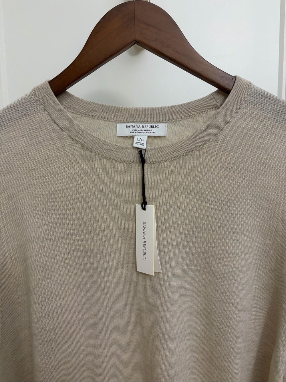 Banana Republic Merino Wool Men's Crewneck Sweater in Beige